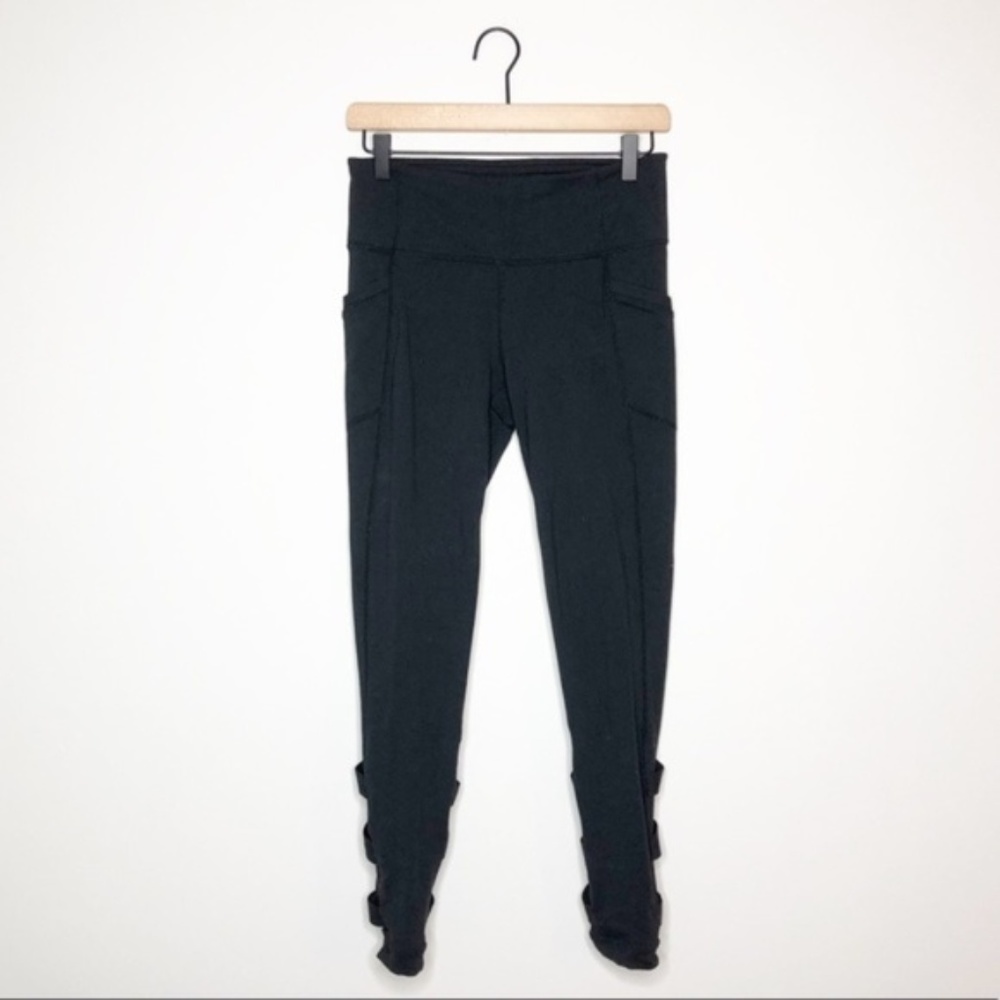 SALE Athleta Black Cross Cross Pocket Leggings